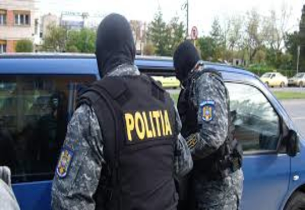 Tânăr din Dragalina reținut de polițiști pentru tâlhărie și furt 