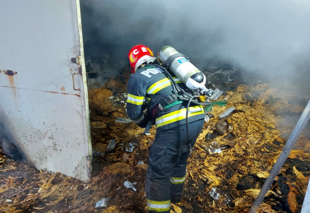Poliţia Giurgiu a deschis dosar penal pentru distrugere în cazul incendiului de la Vama Giurgiu