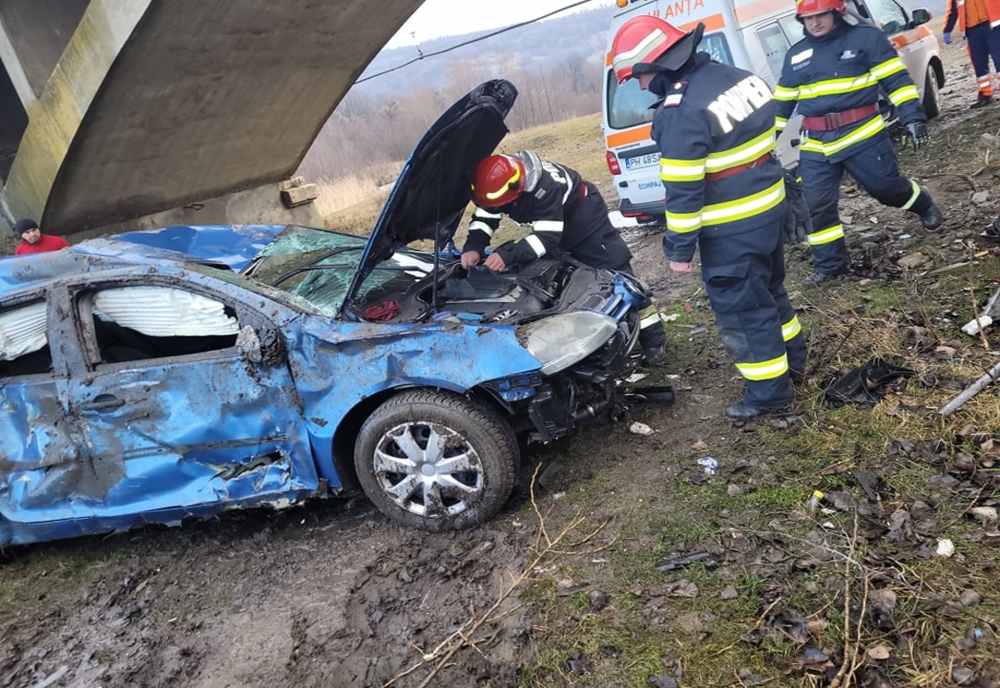 Imagini de la accidentul grav produs vineri în Prahova, în Vălenii de Munte și Drajna