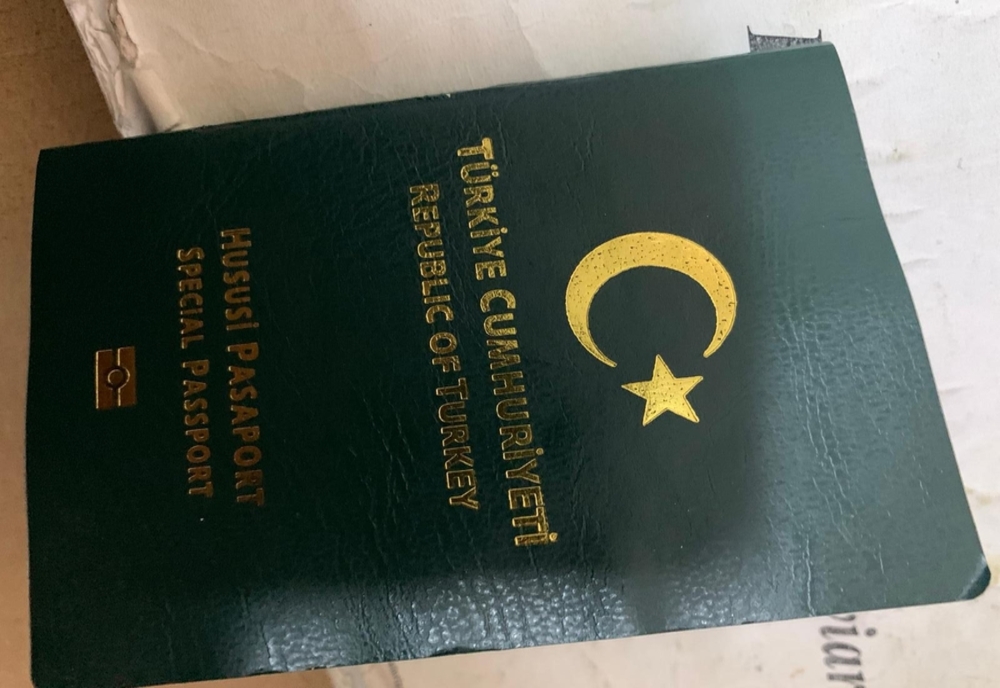 Paşaport turcesc falsificat pentru a intra ilegal în România