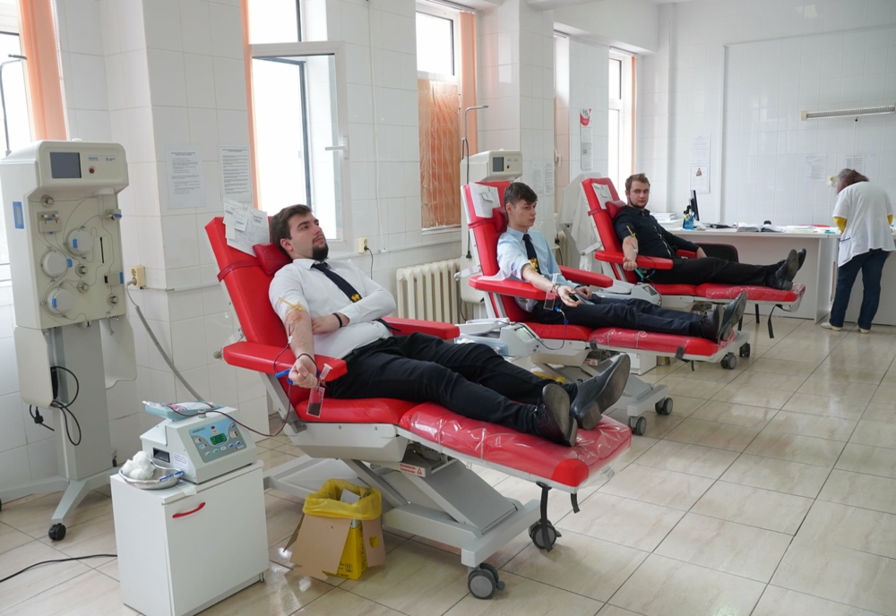 O nouă acţiune de donare de sânge a elevilor seminarişti gălăţeni