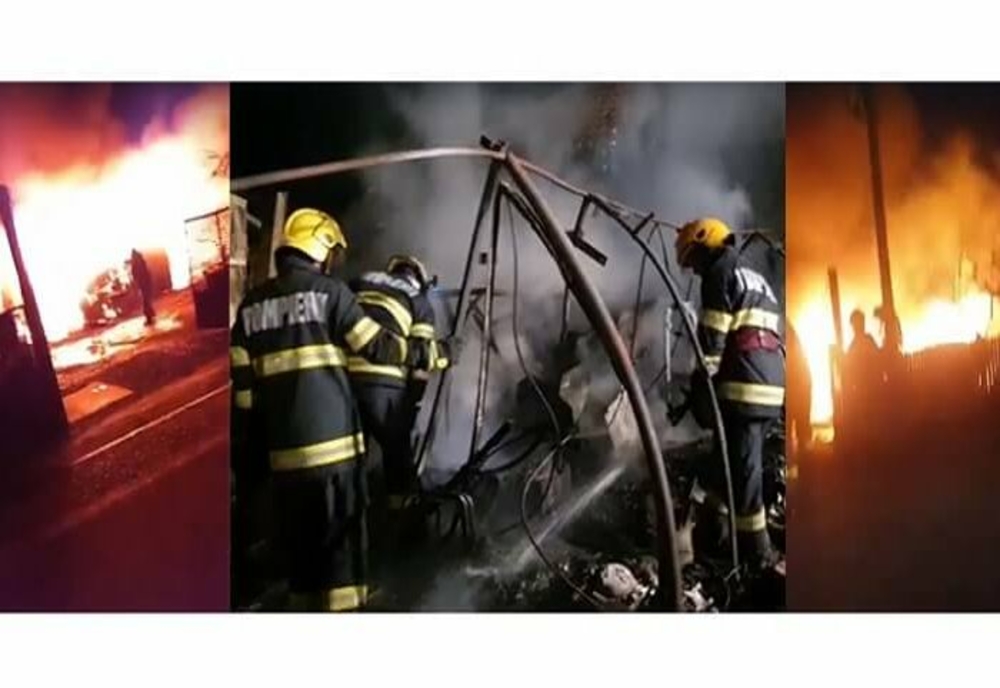 Incendiu violent la o gospodărie din Filipeștii de Pădure. Au intervenit șapte echipaje din Prahova și Dâmbovița