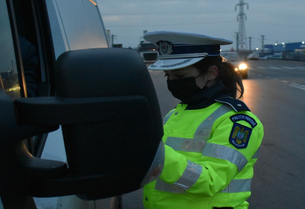 Zeci de șoferi și pietoni, amendați de polițiști în Timișoara
