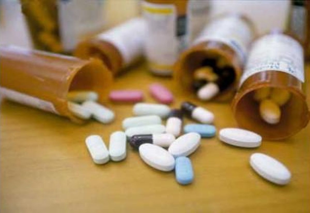 Semnal de ALARMĂ! Românii cumpără cantități URIAȘE de medicamente FĂRĂ prescripție medicală – STUDIU
