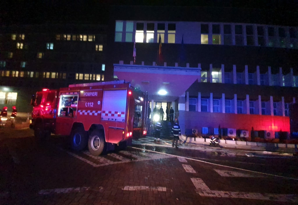 Plan Roșu de intervenție la Spitalul Județean din Suceava: pacienți evacuați în miez de noapte din cauza unui incendiu – VIDEO