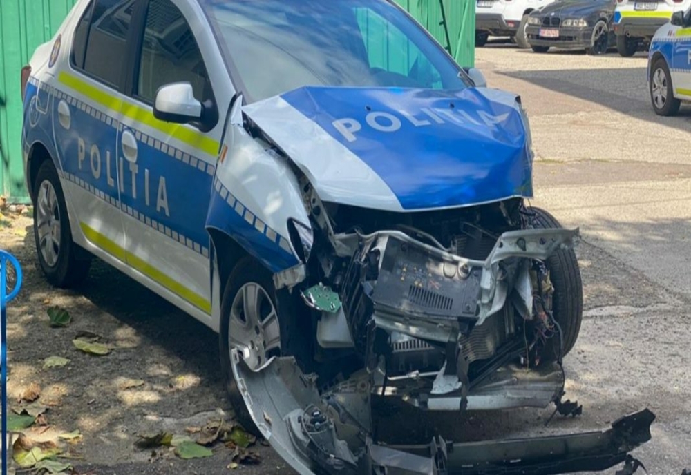 Mașină de Poliție implicată într-un accident rutier în Ploieşti