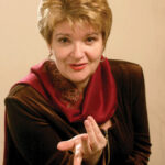 Lia Lucia Epure, perspectivă din Vest: “Tancuri. Manipulări. Femei cu copii în brațe”