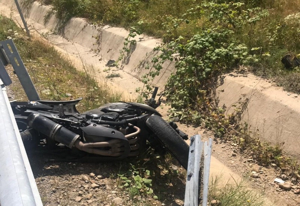 Accident teribil pe drumurile din Constanța. Motociclist cu picior amputat