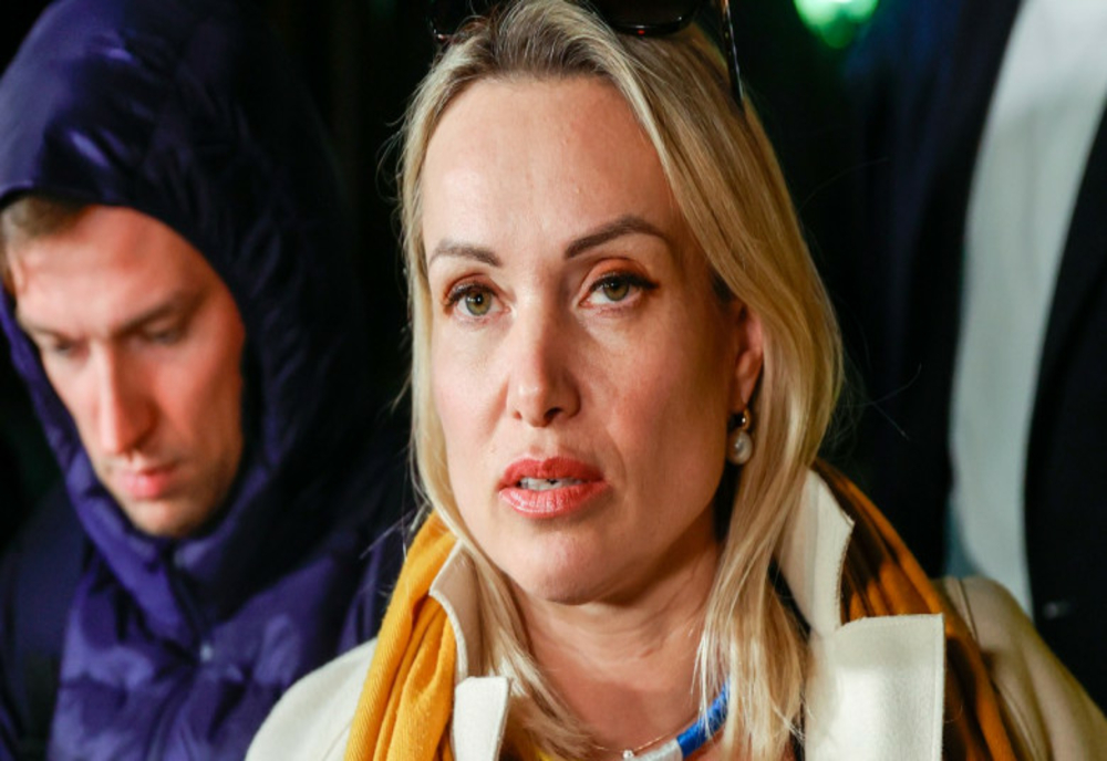Momente grele pentru Marina Ovsianikova. Jurnalista care a protestat în direct față de războiul Rusia-Ucraina a fost interogată 14 ore