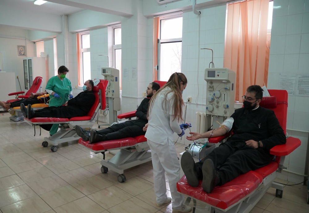 O nouă acţiune de donare de sânge în Arhiepiscopia Dunării de Jos