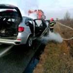 Autoturism în flăcări pe Autostrada A1 Bucureşti-Piteşti. Circulaţie blocată pe sensul de mers către Piteşti