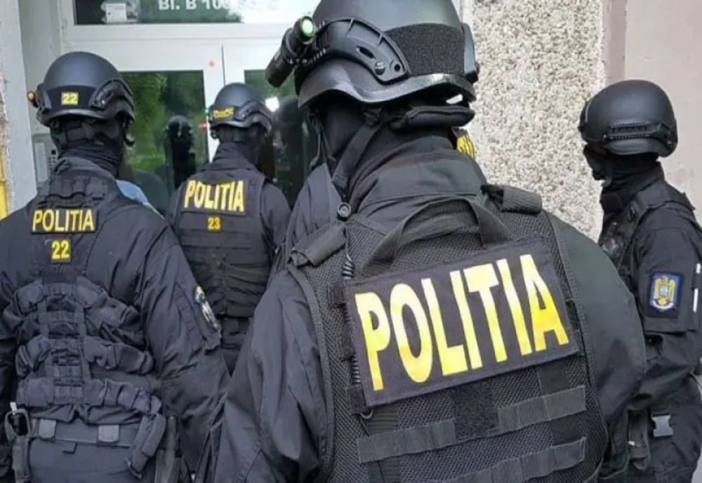 Percheziții ale polițiștilor constănțeni în Dolj, la persoane bănuite de înșelăciune cu utilaje agricole