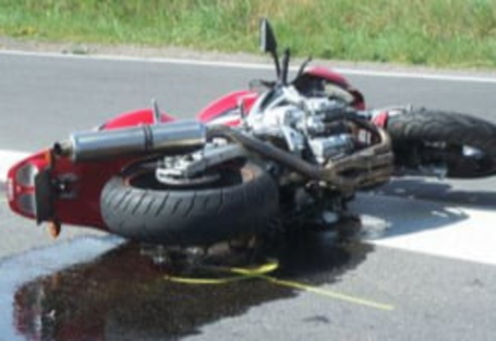 Motociclist transportat la spital în urma unui accident