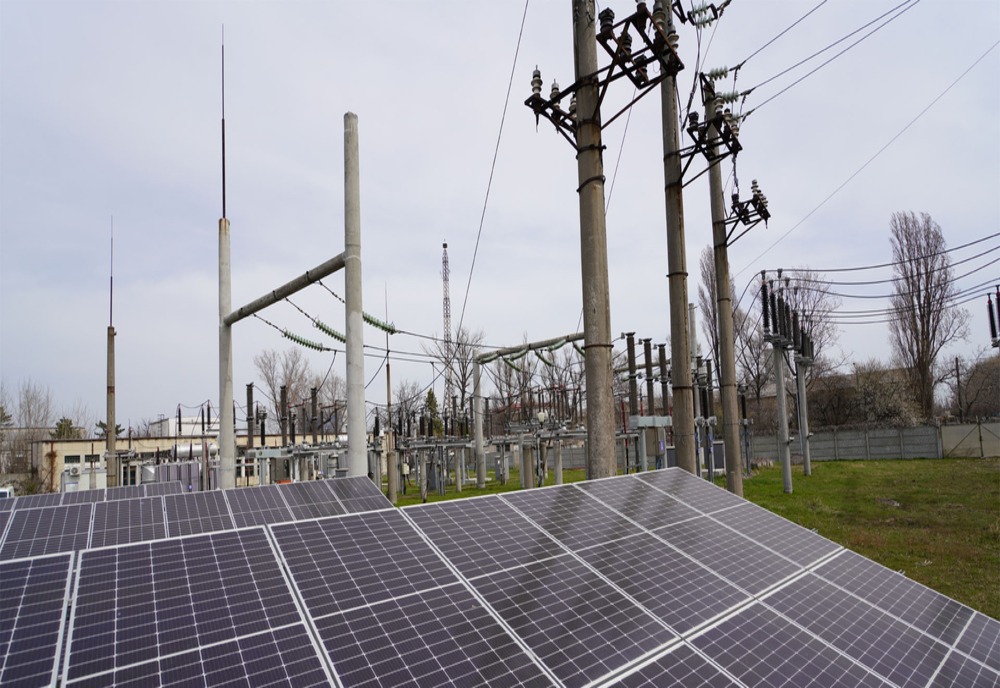 E-Distributie, investiție de  500.000 de euro în centrale fotovoltaice cu soluții de stocare integrate
