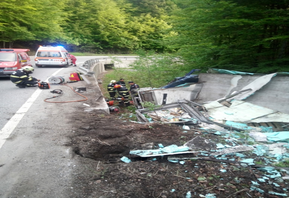 Șofer din Mureș, mort pe un drum din Neamț