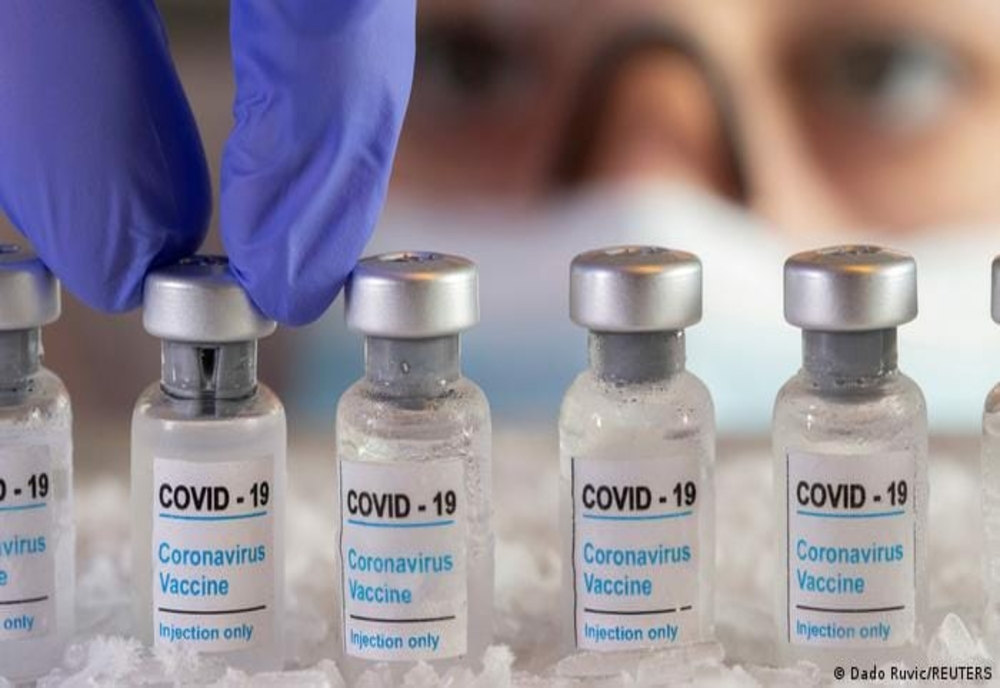 Începe vaccinarea cu a patra doză de vaccin anti-COVID