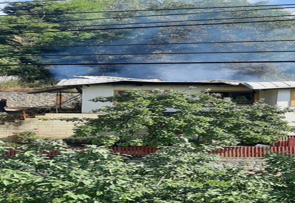 Incendiu la o locuință din Lopătari
