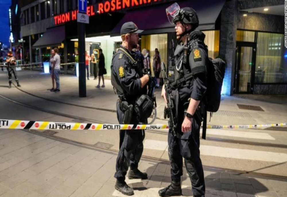 Atac armat într-un bar LGBTQ din Oslo: 2 morţi şi 14 răniţi