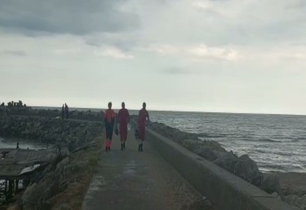 VIDEO Tragedie la Costinești. Un băiat și-a găsit sfârșitul în apa mării