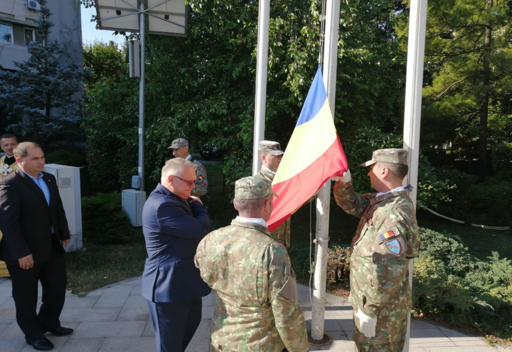 Ceremonialul militar-religios de Înălțare a Drapelului Național al României