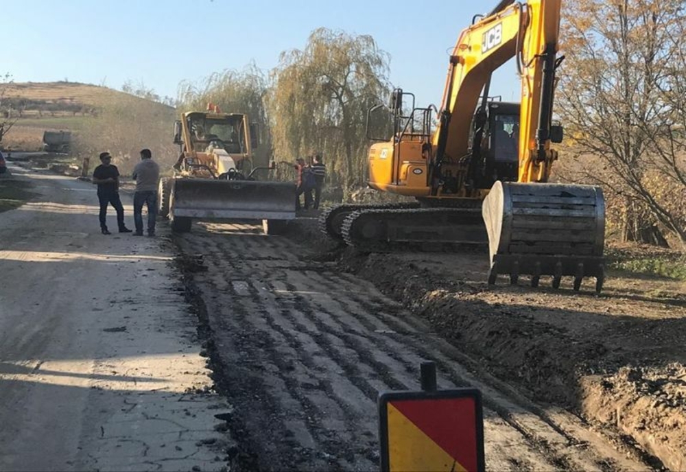 Consiliul Județean Caraș-Severin se împrumută pentru reparația a trei drumuri