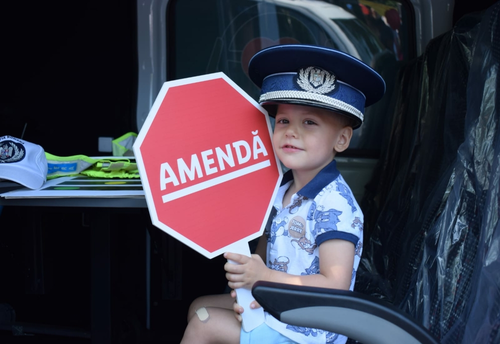 Polițiștii călărășeni au sărbătorit Ziua Copilului! Ce surprize au pregătit pentru micuți