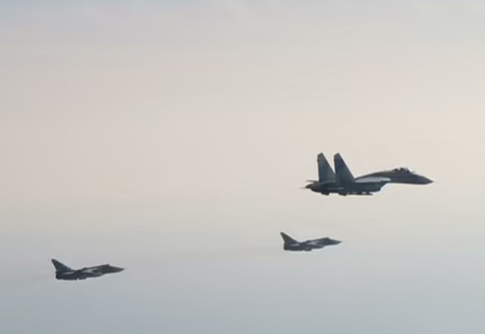 2 aeronave F-16 au interceptat un avion de mici dimensiuni la Turnu Severin. Alertă în România și Ungaria – VIDEO