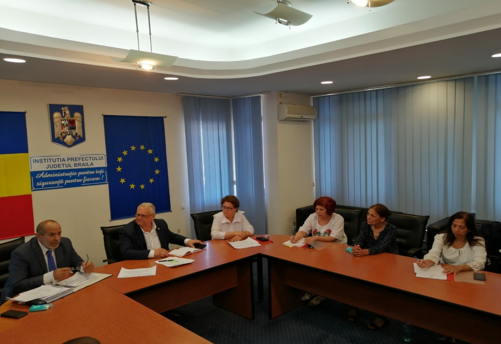 Prefectul Brăilei, Iulian Timofei: Va fi elaborat un Plan judeţean de măsuri privind incluziunea comunităţilor de romi