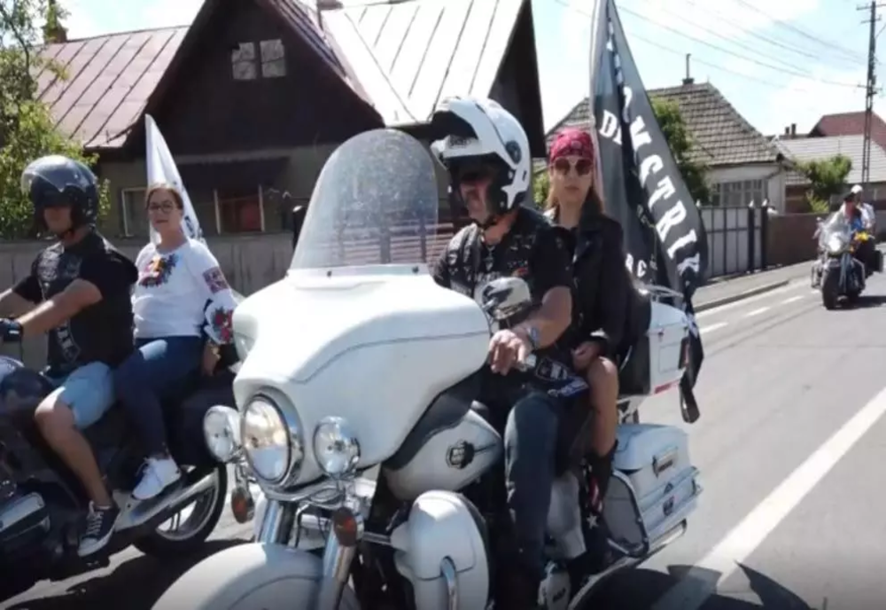 Paradă inedită în Covasna. Zeci de motocicliști au defilat pe străzi – VIDEO