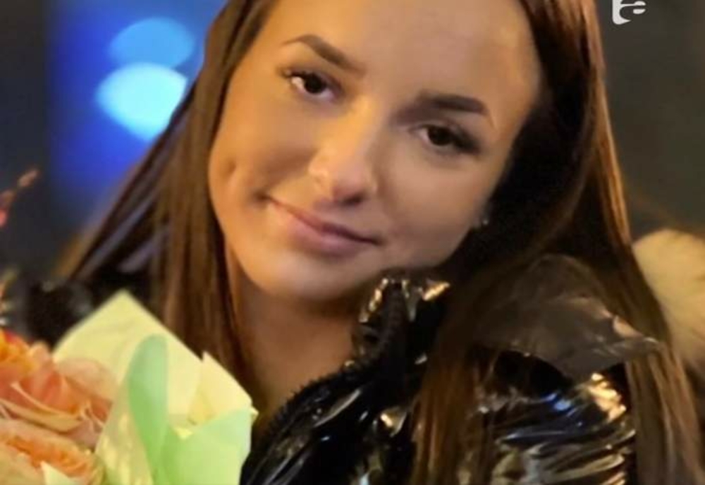 Yasmin, o tânără din Galați, s-a aruncat în gol de la etajul 5 al unui bloc din București