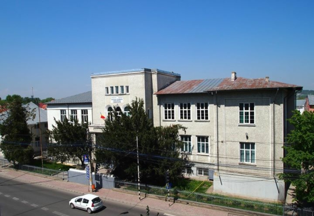 10 unităţi de învăţământ din Târgovişte vor fi modernizate