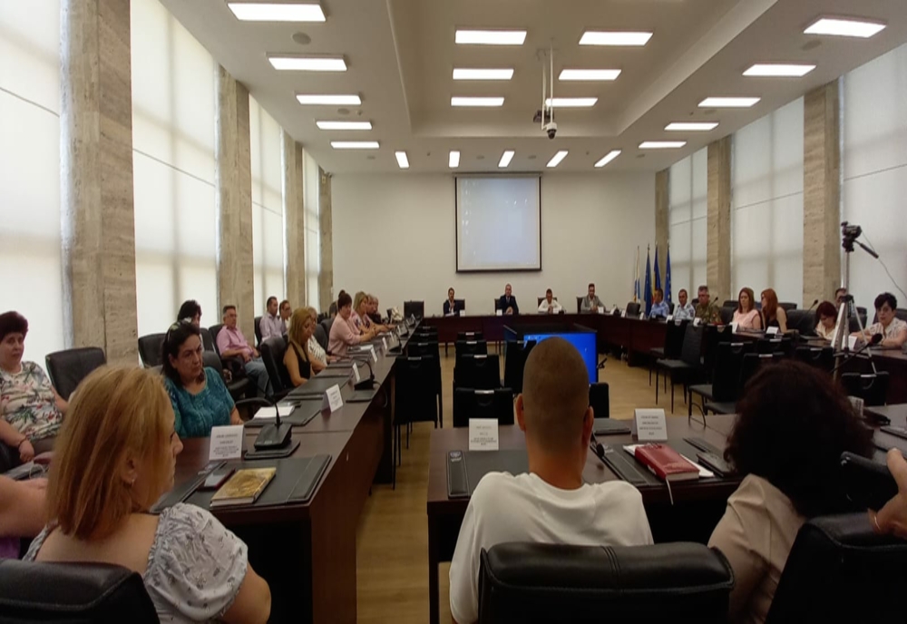 Probleme curente ale județului Buzău prezentate în ședința Colegiului Prefectural