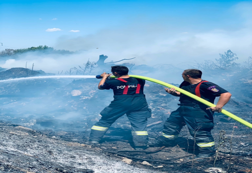 587 de misiuni ale pompierilor militari arădeni în prima jumătate a lunii iulie