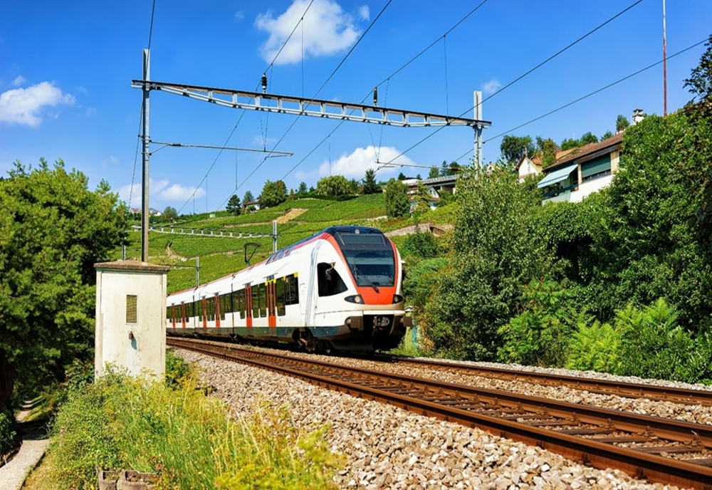 Grindeanu: Începe o nouă licitație pentru încă 20 trenuri electrice de lung parcurs