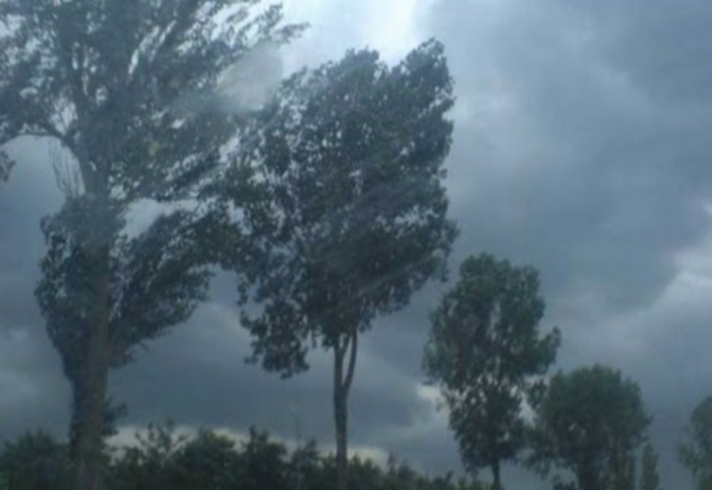 Fenomene meteo extreme în România. Climatolog: „Vor mai fi tornade la noi în ţară”