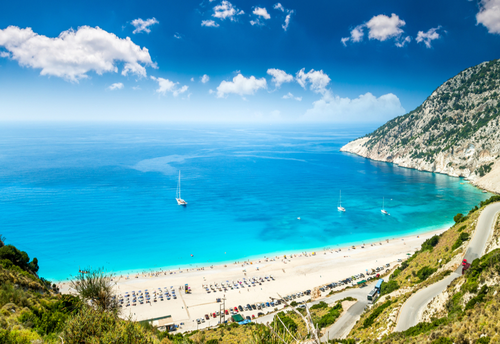 Avertizare pentru turiștii care merg în Grecia. Înotul este INTERZIS în 12 regiuni