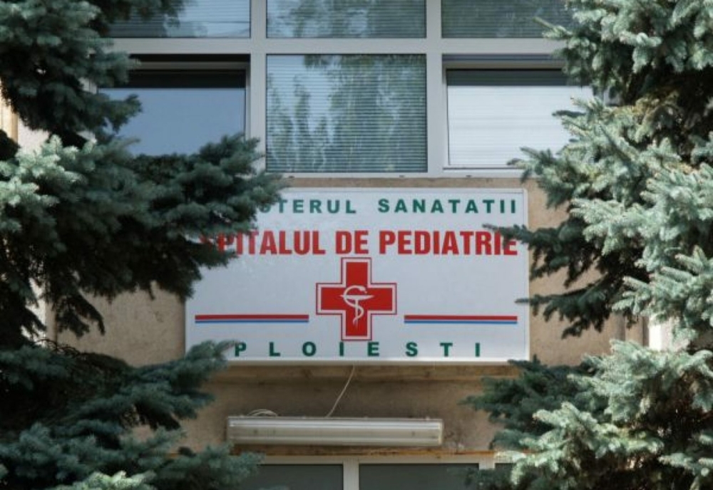 Medic scuipat, jignit, amenințat și lovit de către un grup de romi. Spitalul de Pediatrie sporește măsurile de securitate