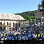 Mii de oameni au ajuns deja la pelerinajul de la Mănăstirea Nicula, de Sfinta Maria