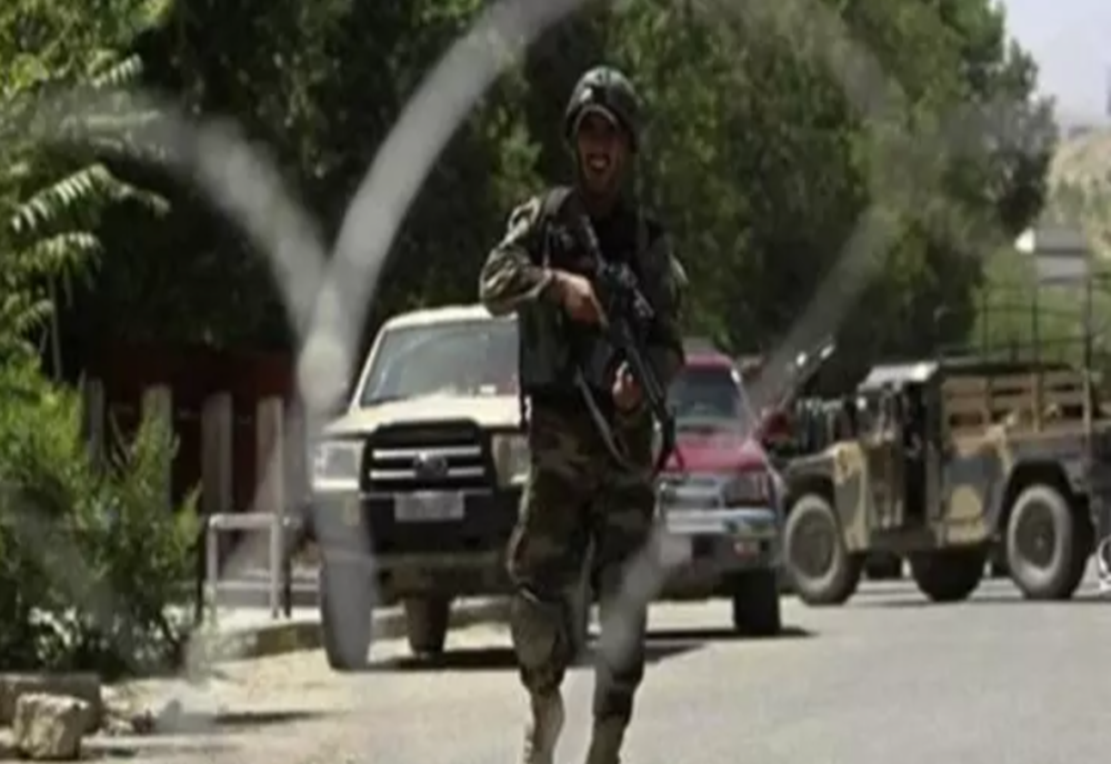 Atac sinucigaș într-o școală din Kabul: 19 persoane au fost ucise