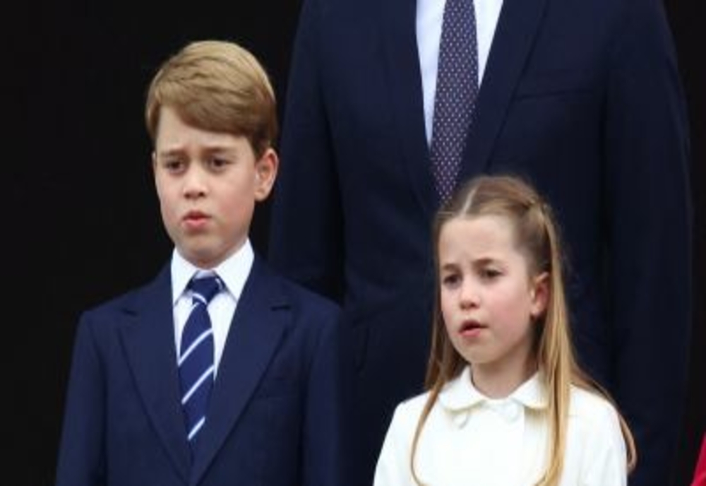 Mezinii familiei regale, prinţul George şi prinţesa Charlotte, vor participa la înmormântarea bunicii loc, Regina Elisabeta a II-a