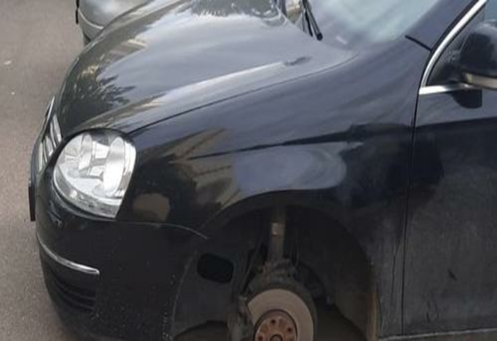 La Ploieşti, se fură roți de Volkswagen! Polițiștii au primit două astfel de sesizări