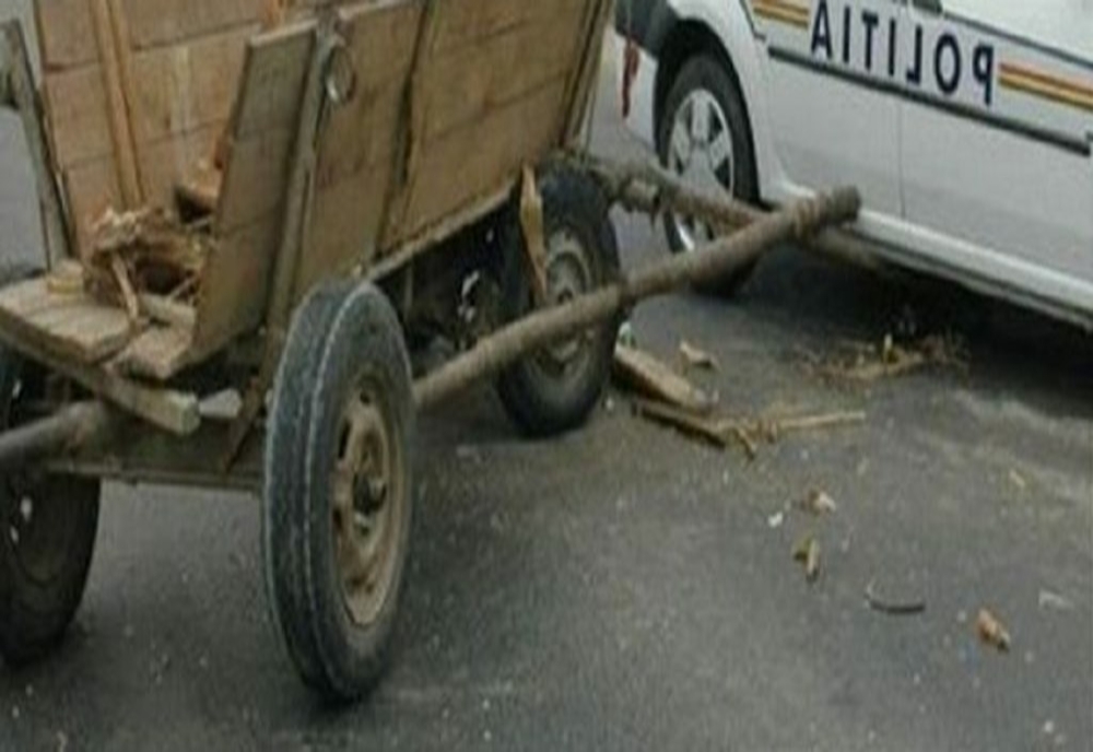 Un căruțaș a ajuns la spital după ce atelajul pe care-l conducea a fost implicat într-un accident rutier