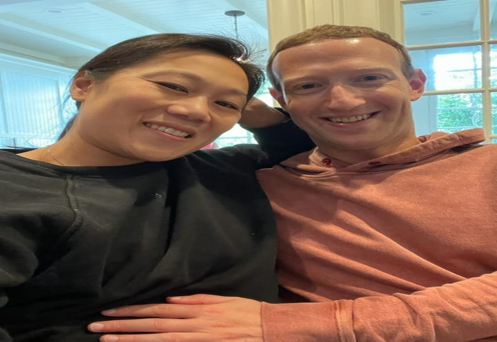 Mark Zuckerberg şi soţia sa Priscilla Chan aşteaptă al treilea copi