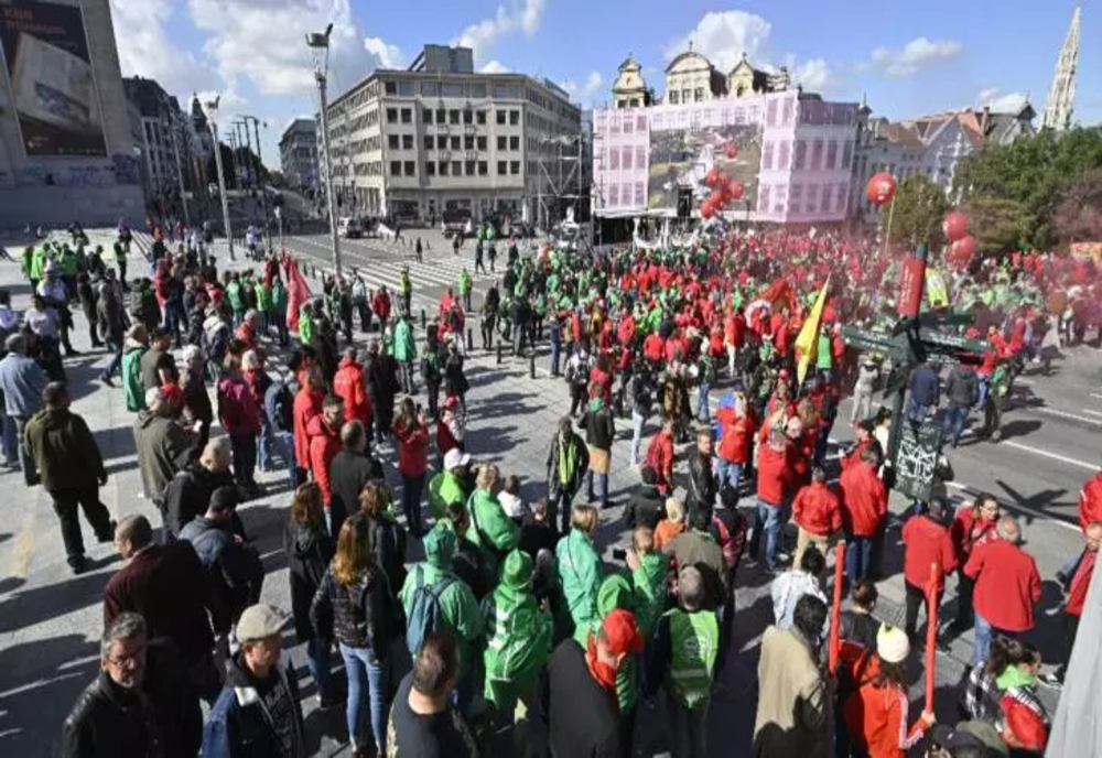 Proteste de amploare în toată Europa, din cauza scumpirilor la energie. 10.000 de oameni au ieșit în stradă – VIDEO