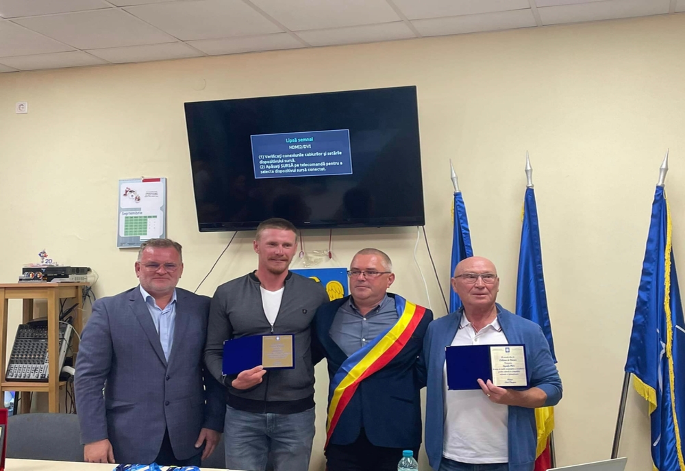 Canoiștii Petre Capusta și Cătălin Chirilă, cetățeni de onoare ai comunei Sarichioi