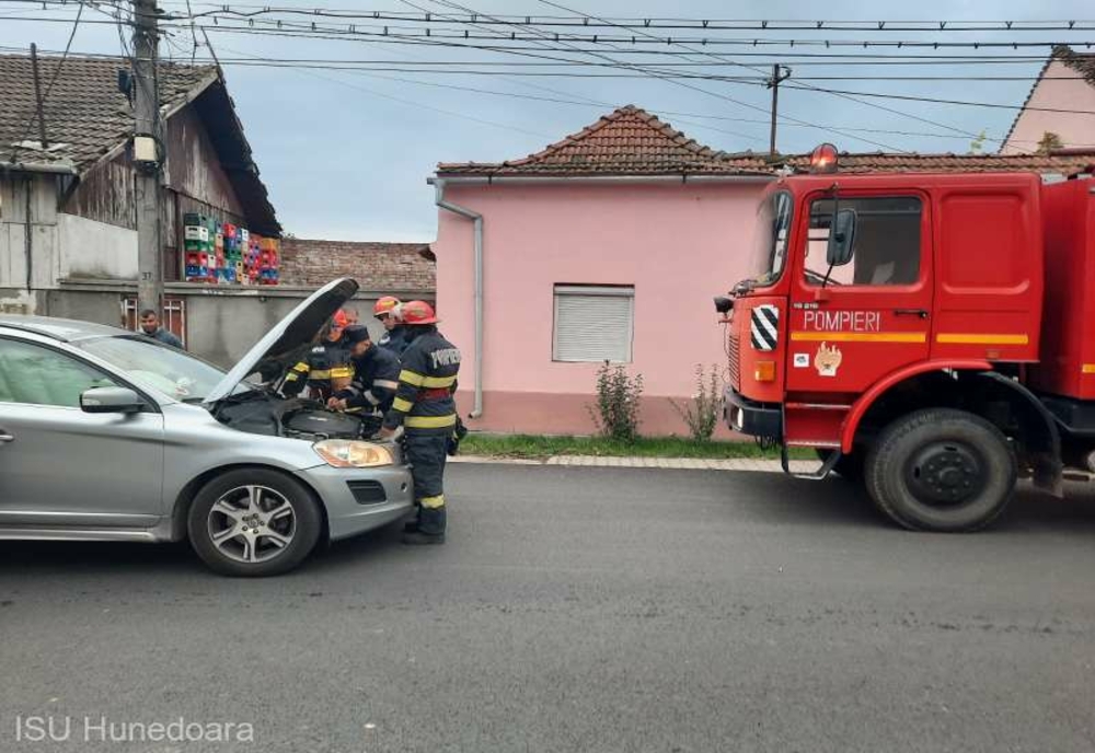 Accident în județul Hunedoara, tânăr rănit grav după ce un șofer din Blaj a intrat într-o autoutilitară