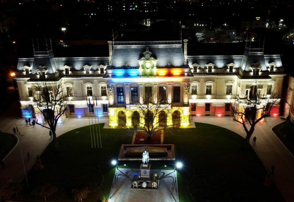 Iluminatul arhitectural al mai multor clădiri publice din Iași va fi întrerupt după ora 24:00