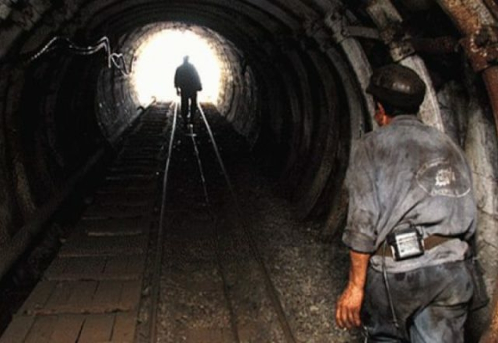 350 de mineri din Valea Jiului vor fi disponibilizaţi de la 1 octombrie