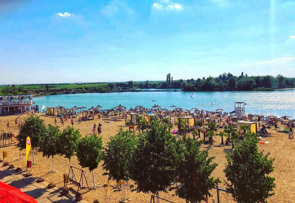 Numărul vizitatorilor la Plaja Ghioroc a scăzut pentru prima dată în sezonul estival
