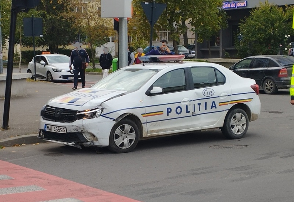 Mașină de Poliție, implicată într-un accident rutier în Târgoviște